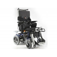 Кресло-коляска с электроприводом комнатная Dragon Invacare