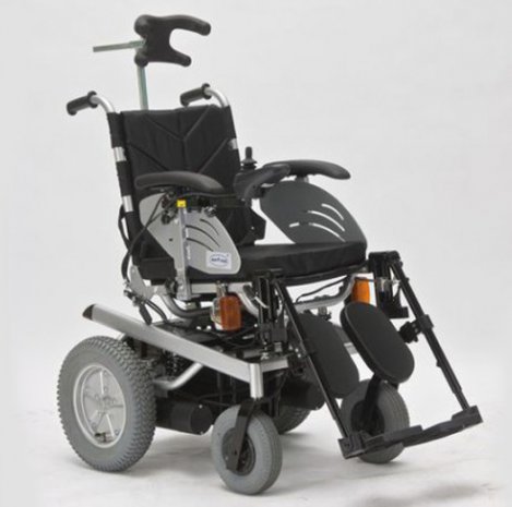 Инвалидное кресло-коляска с электроприводом Армед FS123GC
